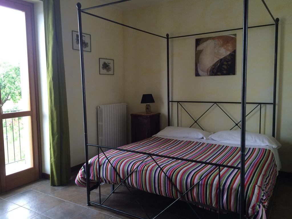 ネヴィーリエ La Terrazza Del Barbaresco Bed & Breakfast 部屋 写真