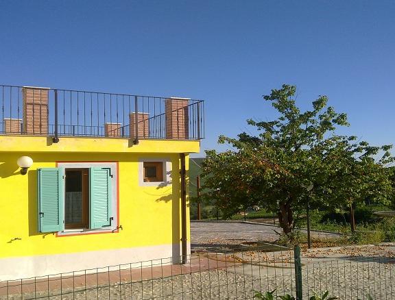 ネヴィーリエ La Terrazza Del Barbaresco Bed & Breakfast エクステリア 写真