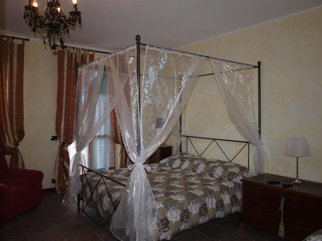 ネヴィーリエ La Terrazza Del Barbaresco Bed & Breakfast 部屋 写真
