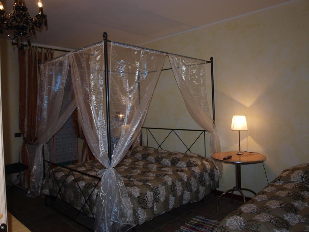 ネヴィーリエ La Terrazza Del Barbaresco Bed & Breakfast 部屋 写真