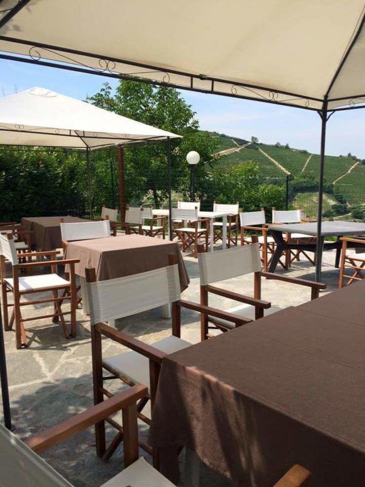 ネヴィーリエ La Terrazza Del Barbaresco Bed & Breakfast エクステリア 写真